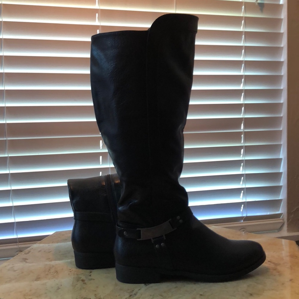 Nicole black tall boots 9 wide calf